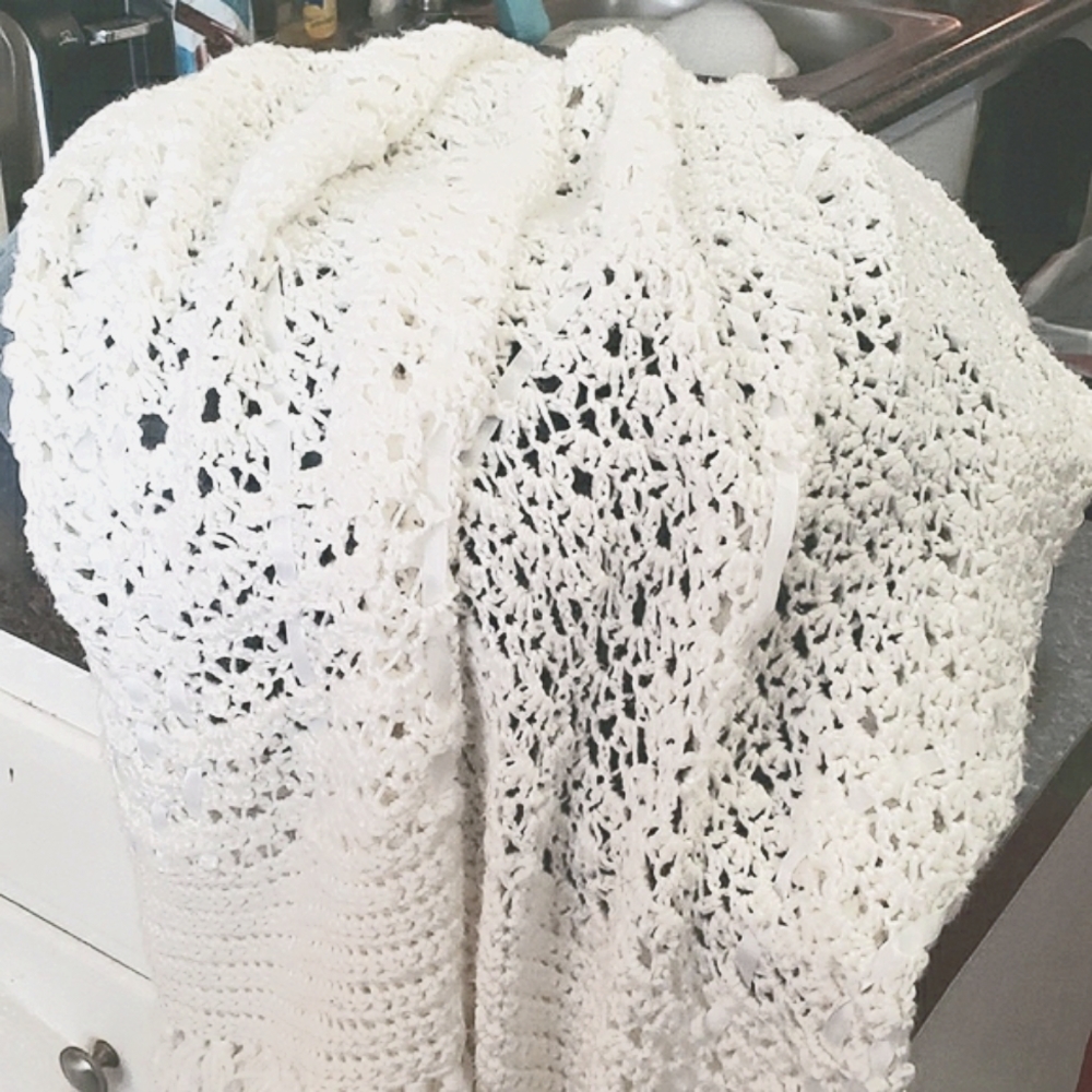 {Handcrafted} White Crochet Afghan Blanket/Wrap/Shawl